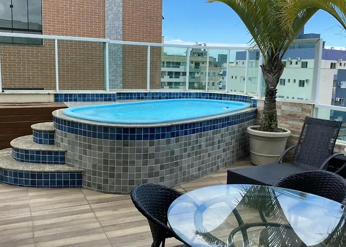 Cobertura Com Piscina Em Bombinhas Sc
