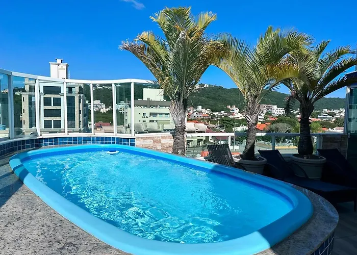 Cobertura Com Piscina Em Bombinhas Sc